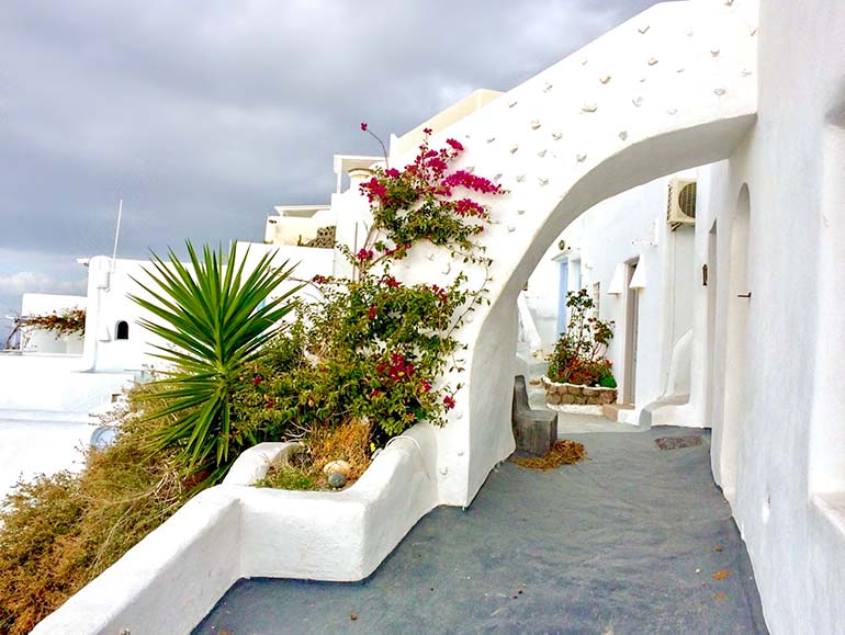 The pretty laneways of Imerovigli, Santorini