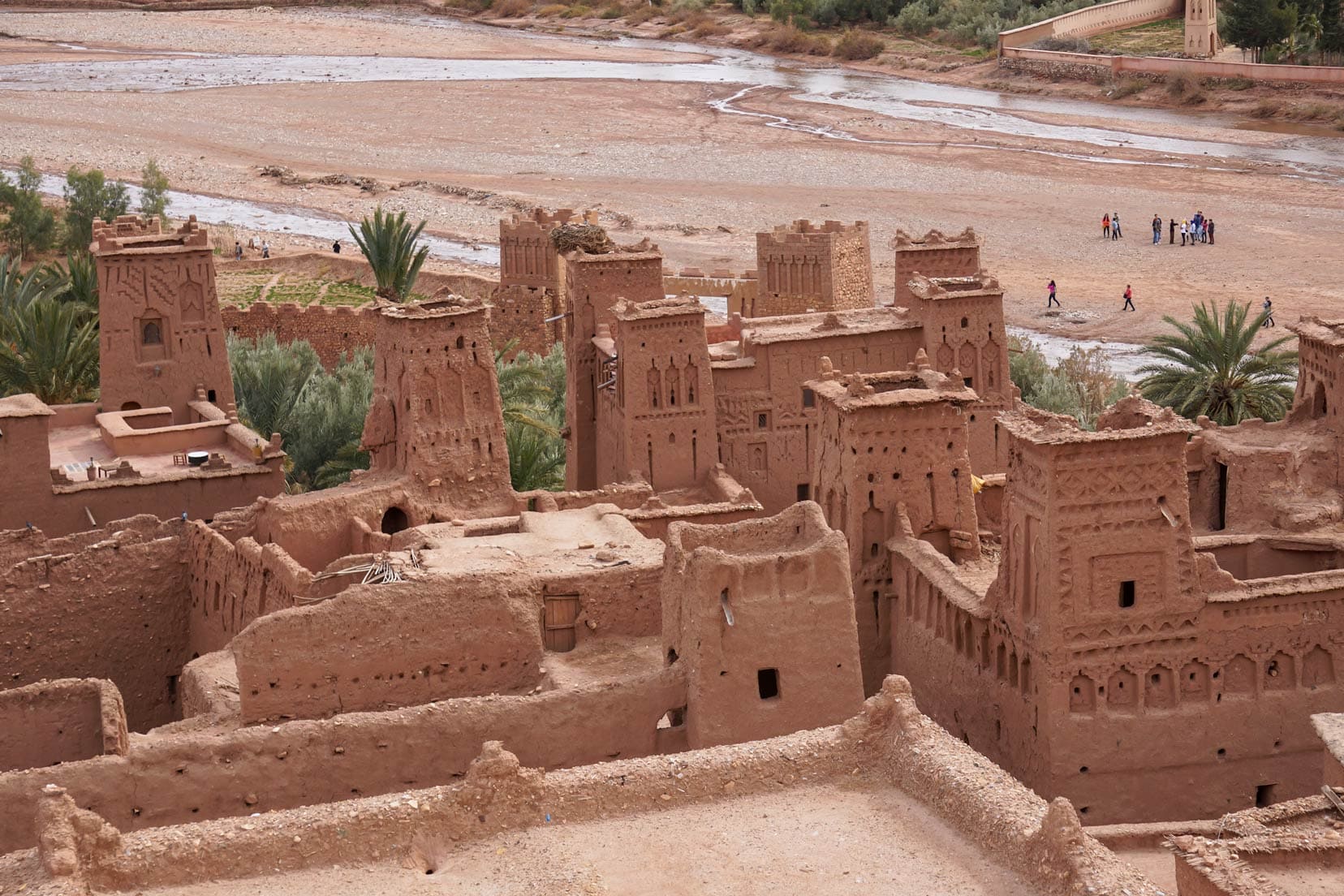 Ait-Ben-Haddou from above down to the river