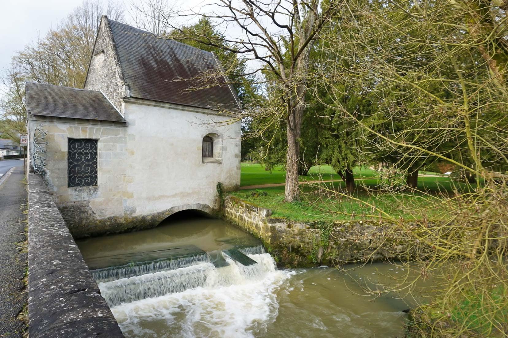 The pretty stream at the Chateau d’Azay-le-Rideau