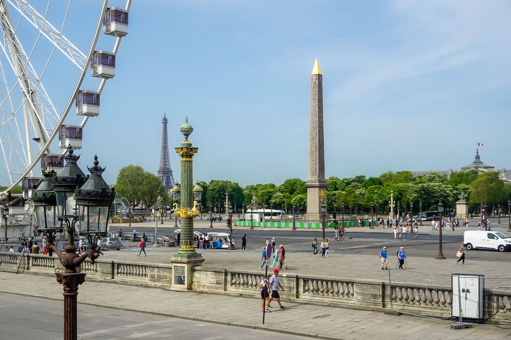 -Place-de-la-Concorde-–-Egyptian-Obelisk- 