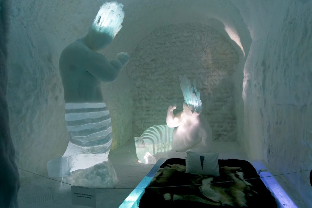 Genie ice art in ice hotel