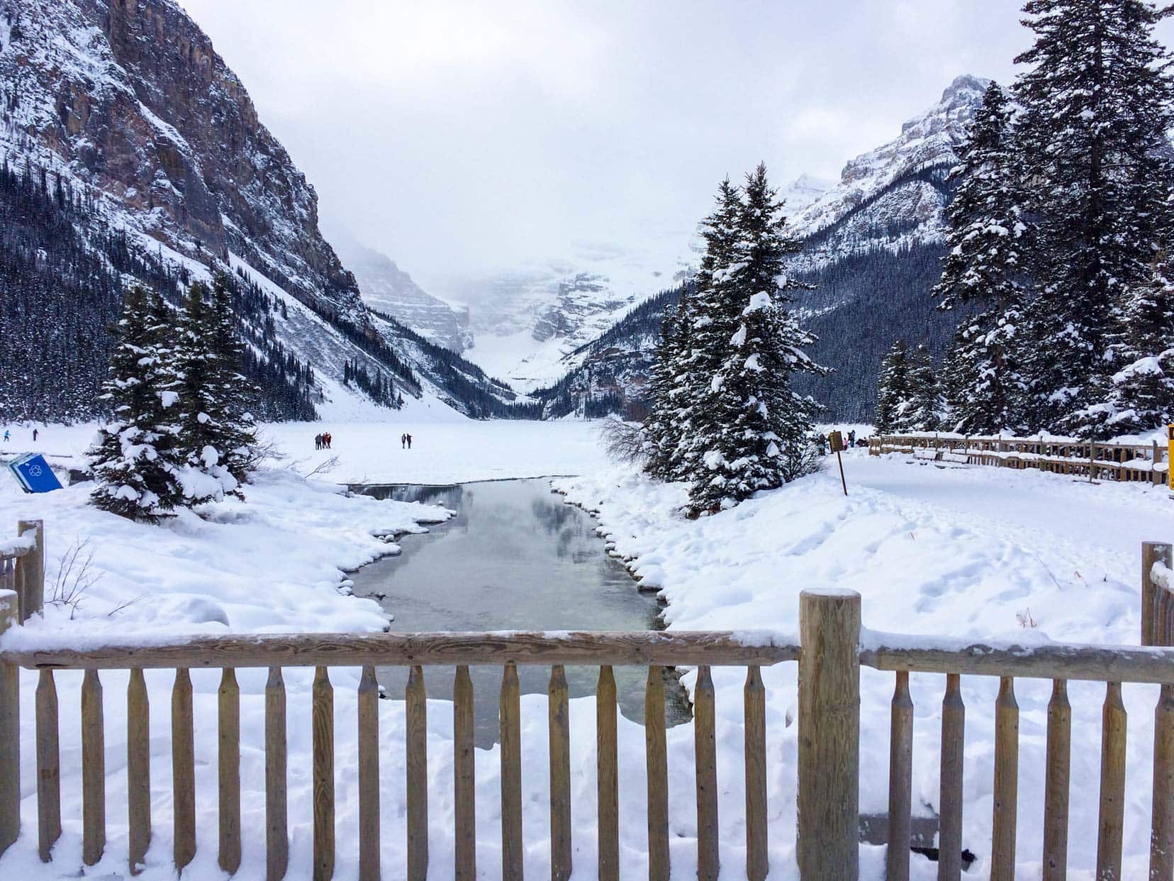 Christmas-in-Banff-Lake-Louise-