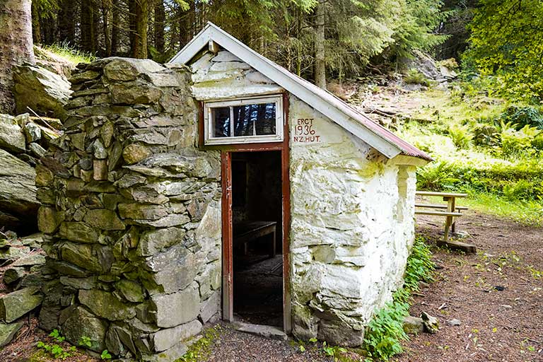 New Zealand Hut in Skudeneshavn Forest