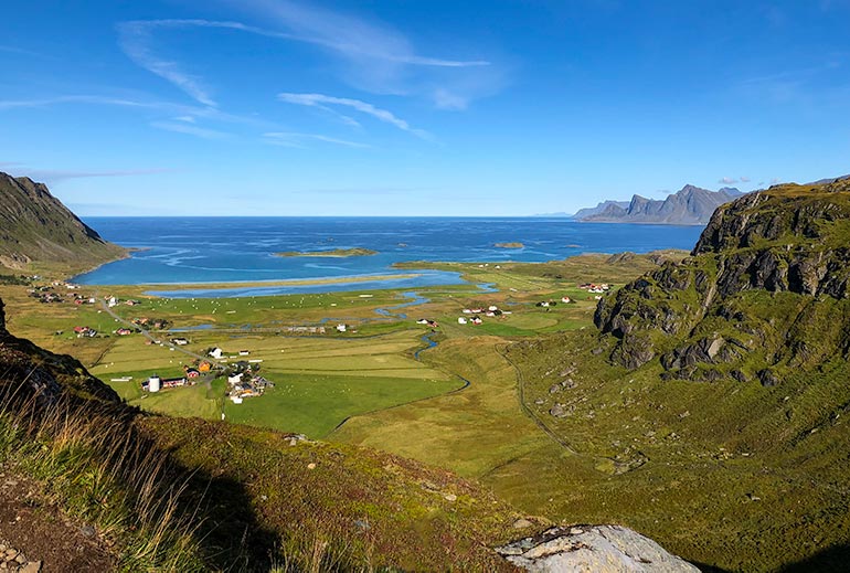 Midday view of Sandbotnen Bay from the Ryten Lofoten hike