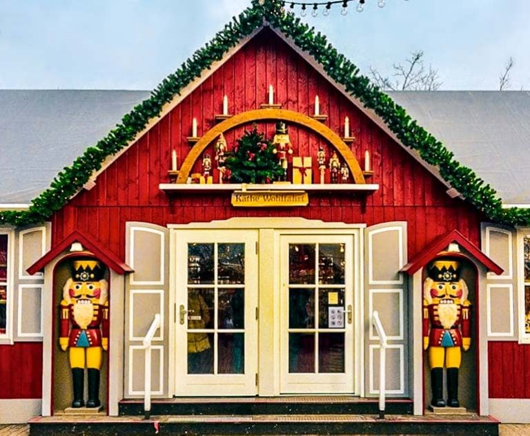 Zurich lifejourney4two festivity Zurich Christmas Markets 2022: Swiss Festivity & Fun - Lifejourney4two