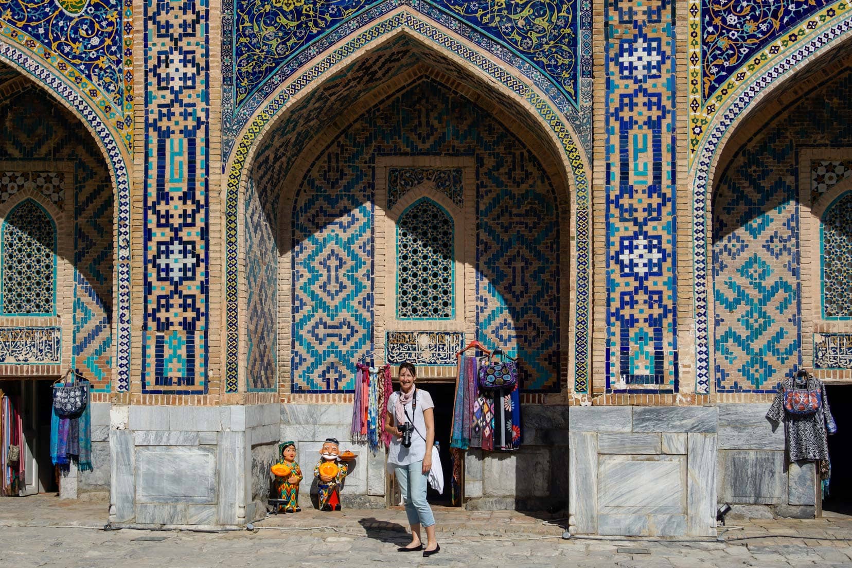 Interior-courtyard-of-the-Tilla-Kori-madrasah