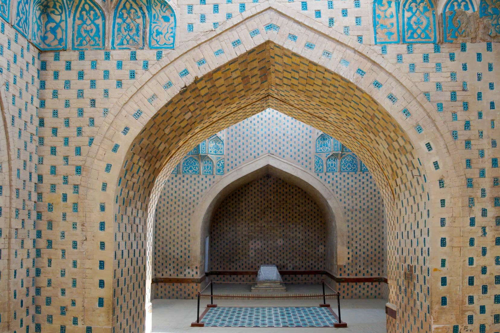 Mausoleum of Muzlum- Sulu-Khan interior mosaics