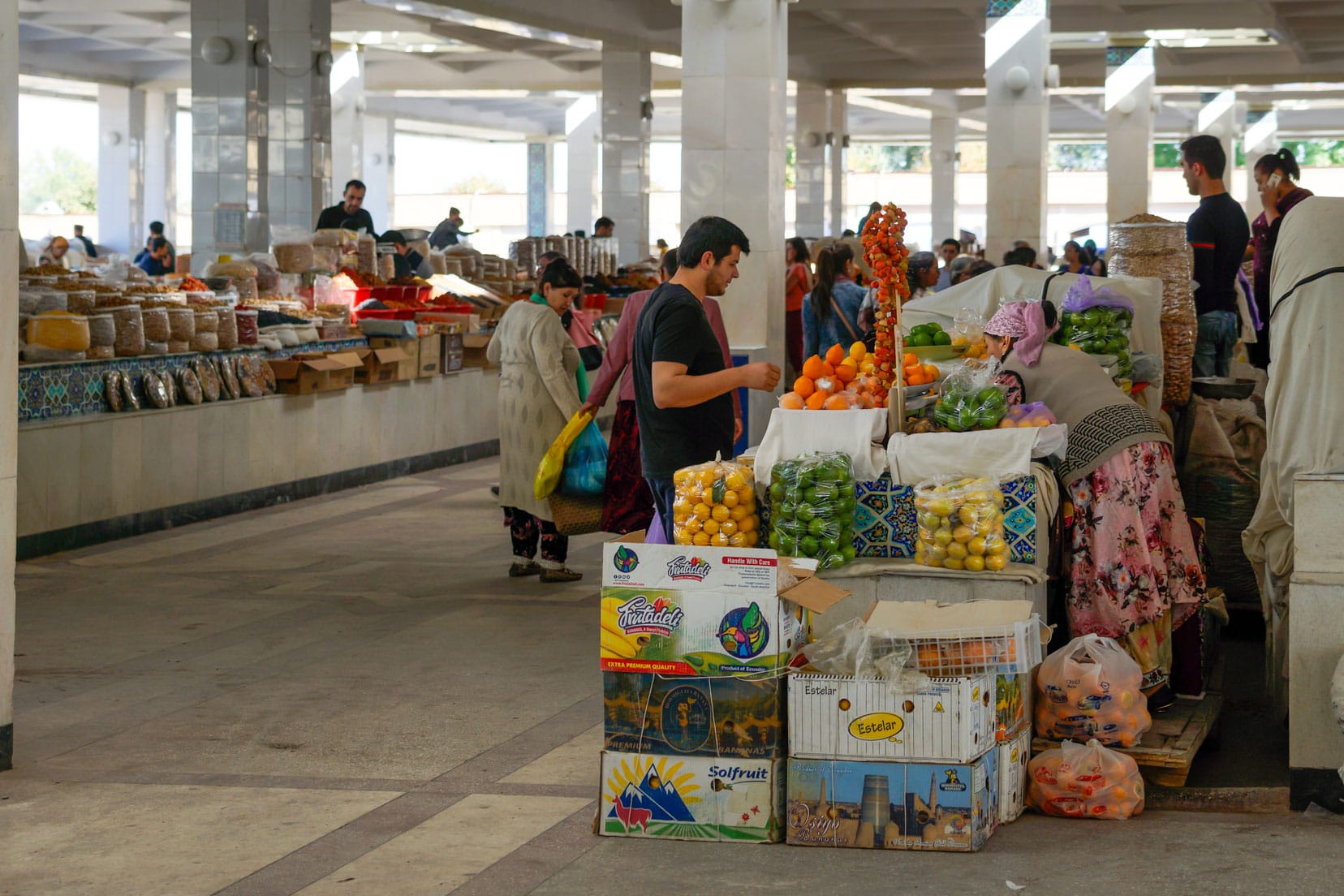 Siyob-bizaar market,-Samarkand
