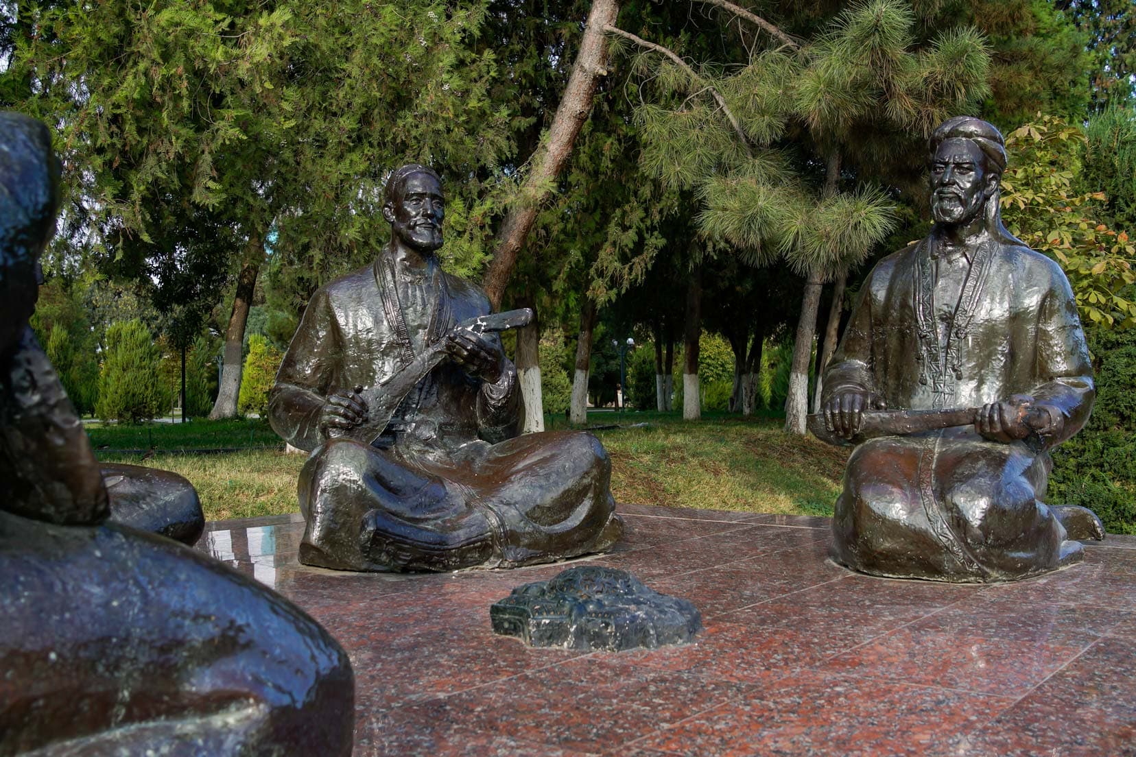 bronze-statue_1,-samarkand