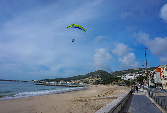 Paragliding onto Praia de California, Sesimbra