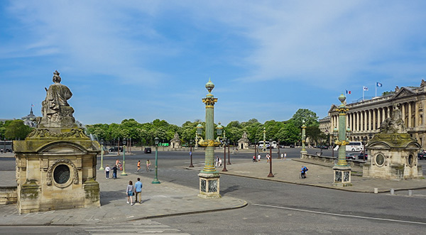 Place de la Concorde - each of the statues represents a French City