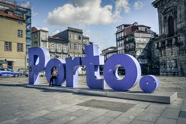 Porto street sign - One Day in Porto