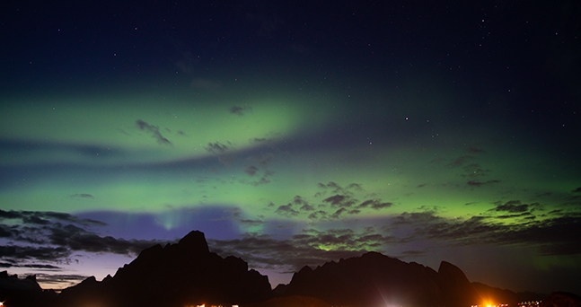 Reine great northern light lofoten