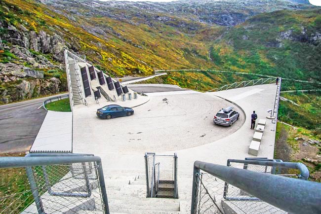 concrete lookout with triangular wings