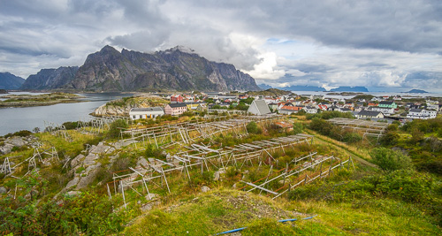 distant view of Henningsvær 