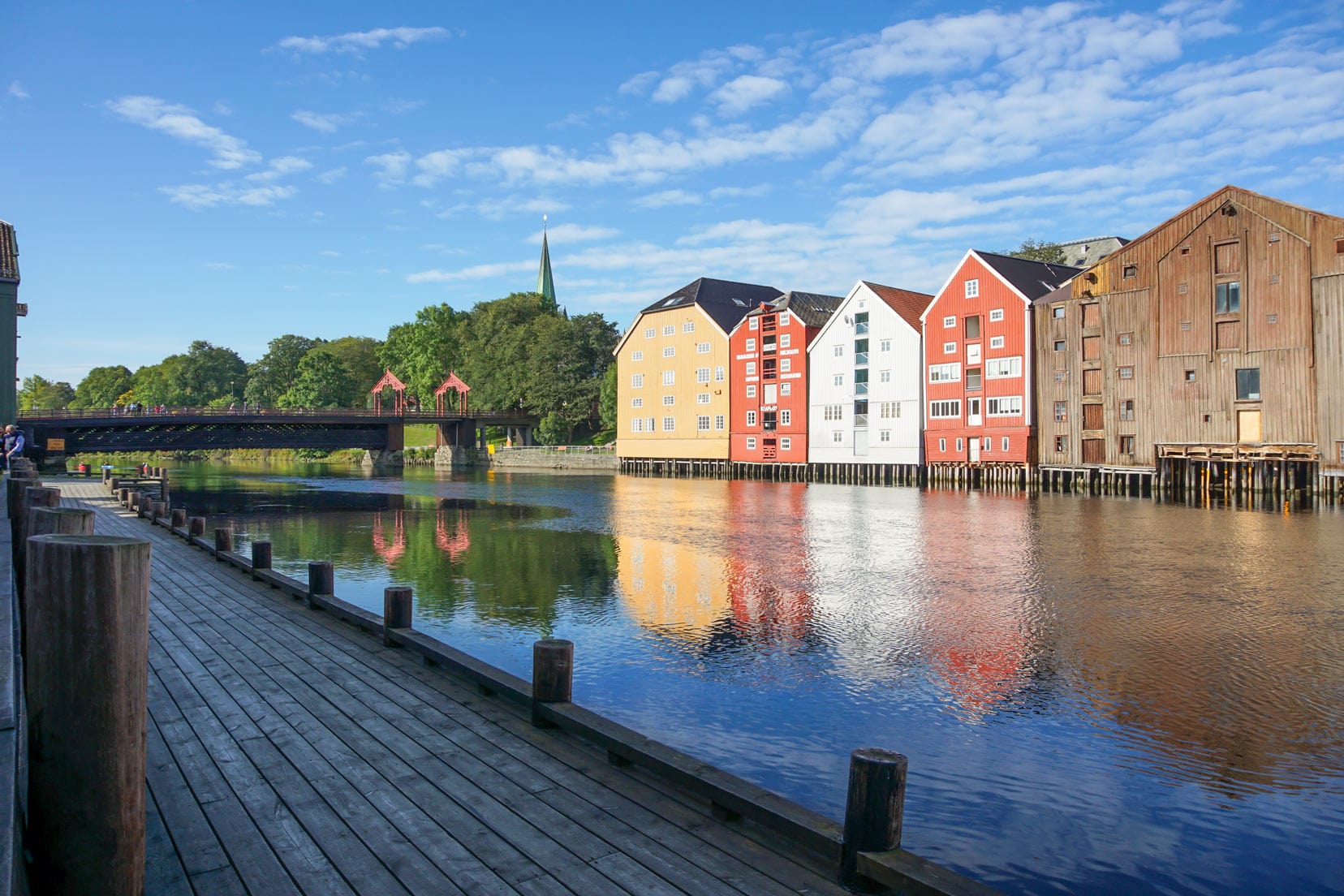 Trondheim's-colourful-waterfront-buildings-Norway