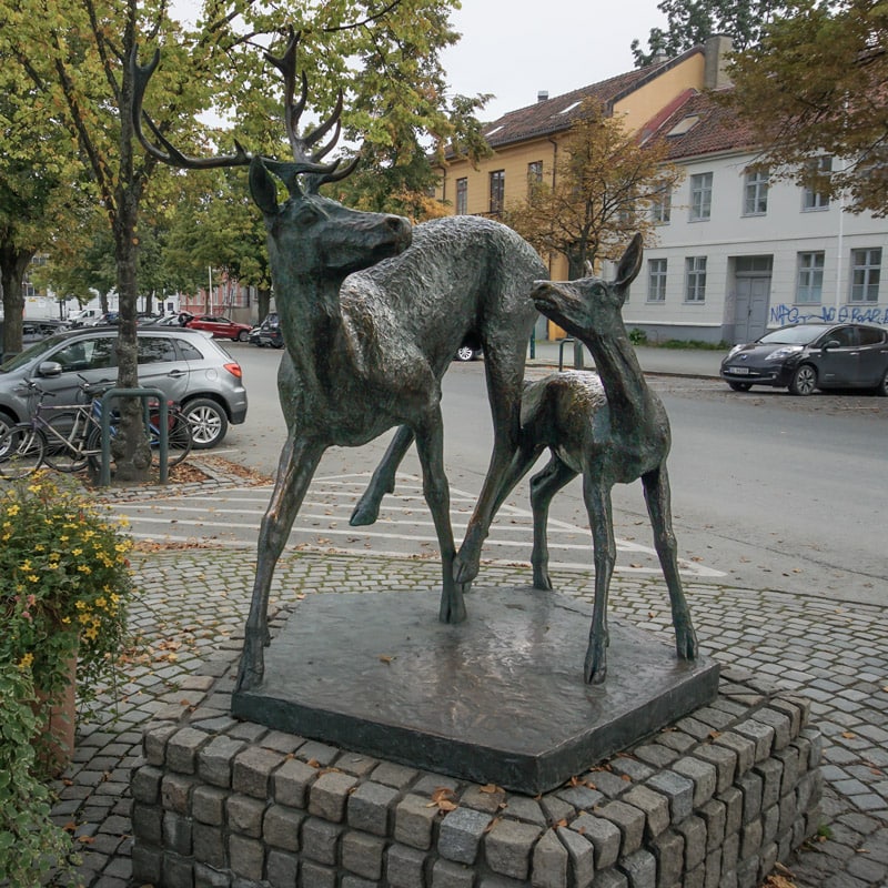 deer-statue-in-a-street