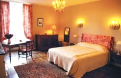 Elianes gite bedroom Elianes gite bedroom with double bed