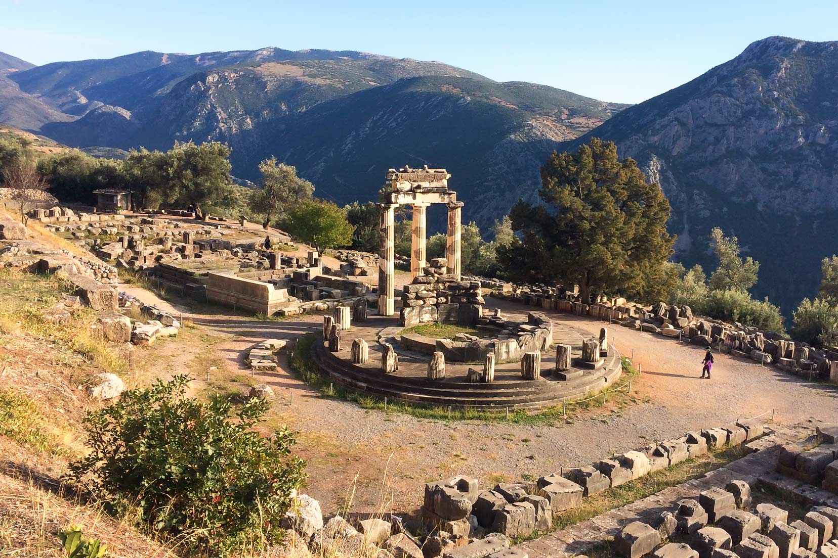 delphi-ruins
