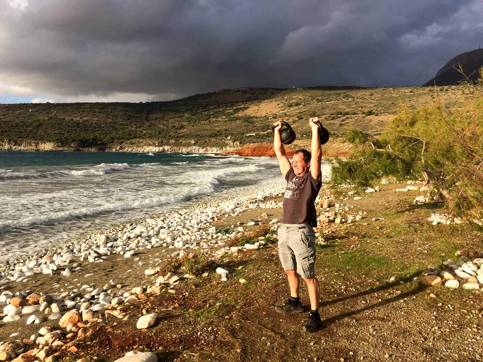 Lars-exercising-at-Diros-beach