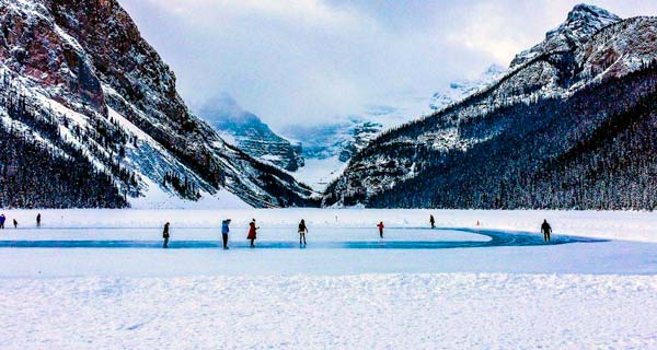 Lake-Louise-skaters-on-ice