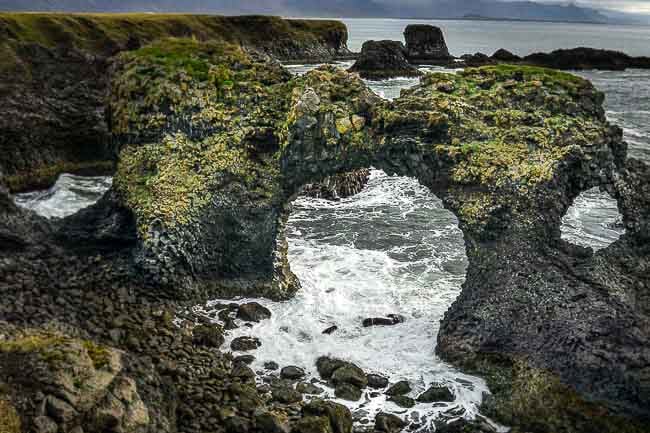 Gatklettur-Iceland rock arch 