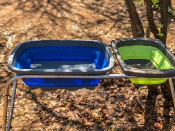 collapsible basins on frame
