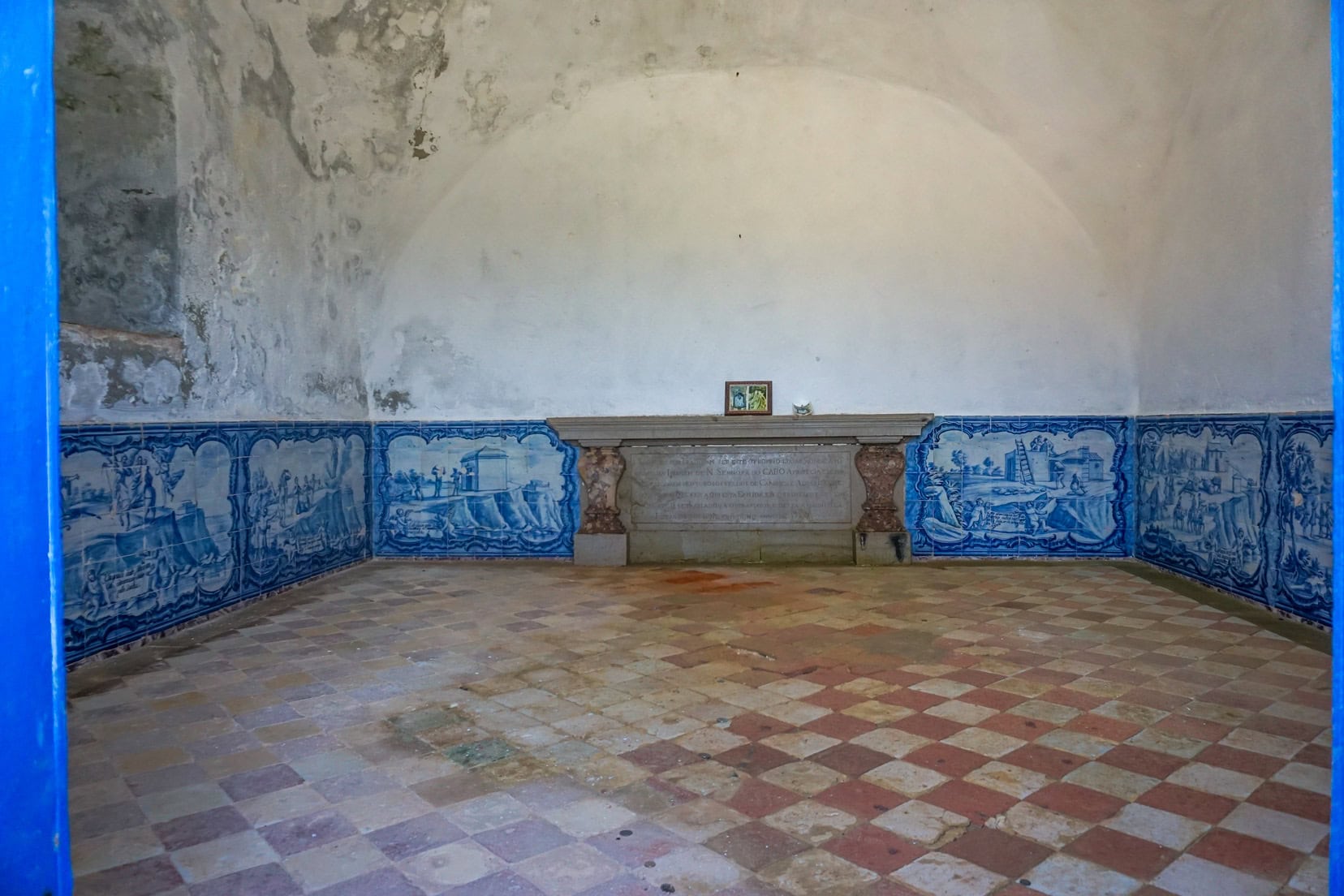 Ermida-Chapel-interior