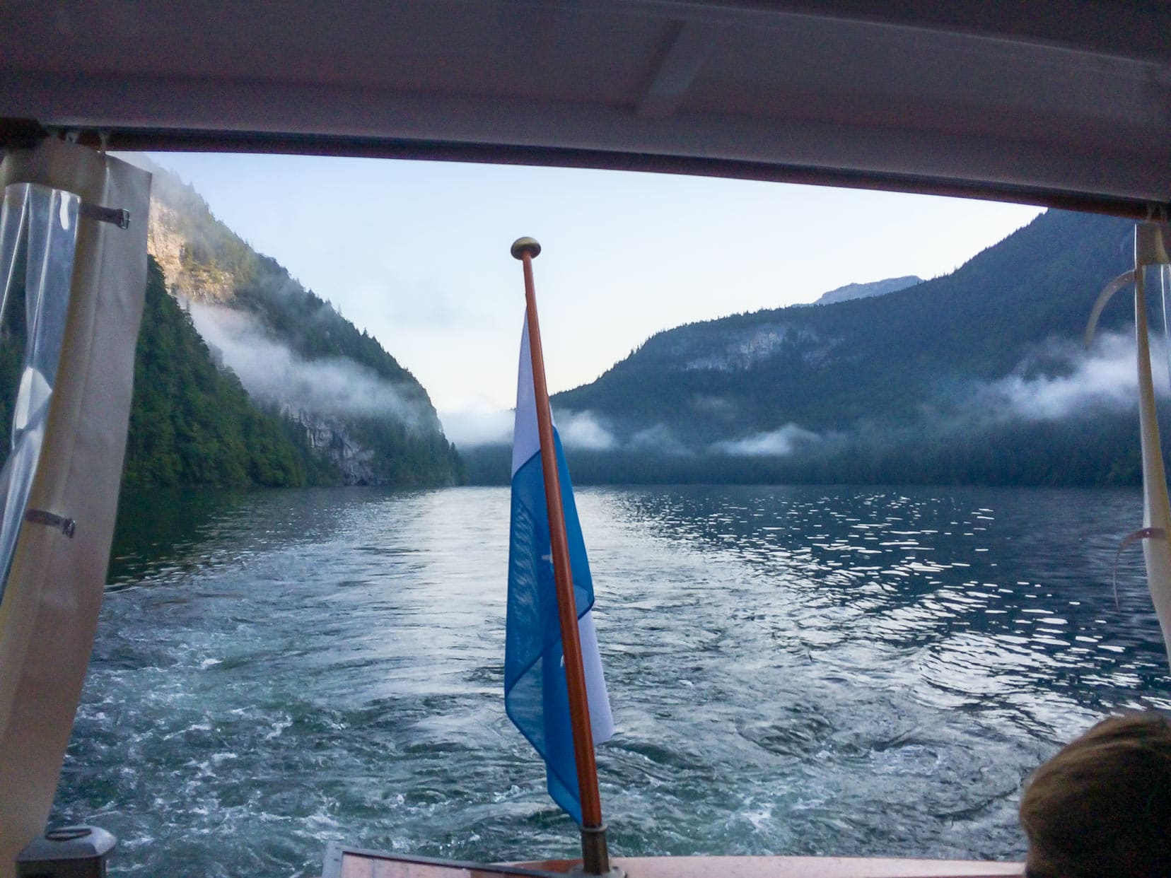 rear-of-boat-on-the-lake konigssee