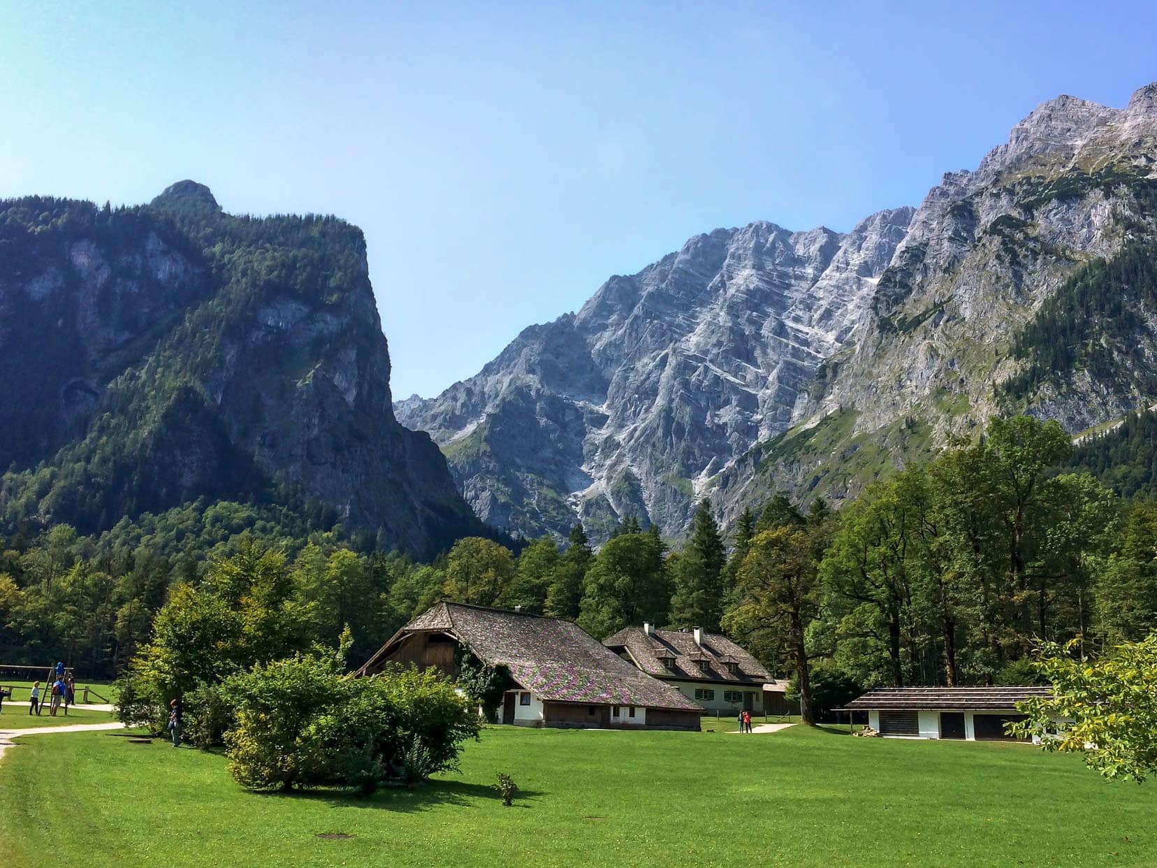 Mountain scenery at Lkae Konigssee without fog
