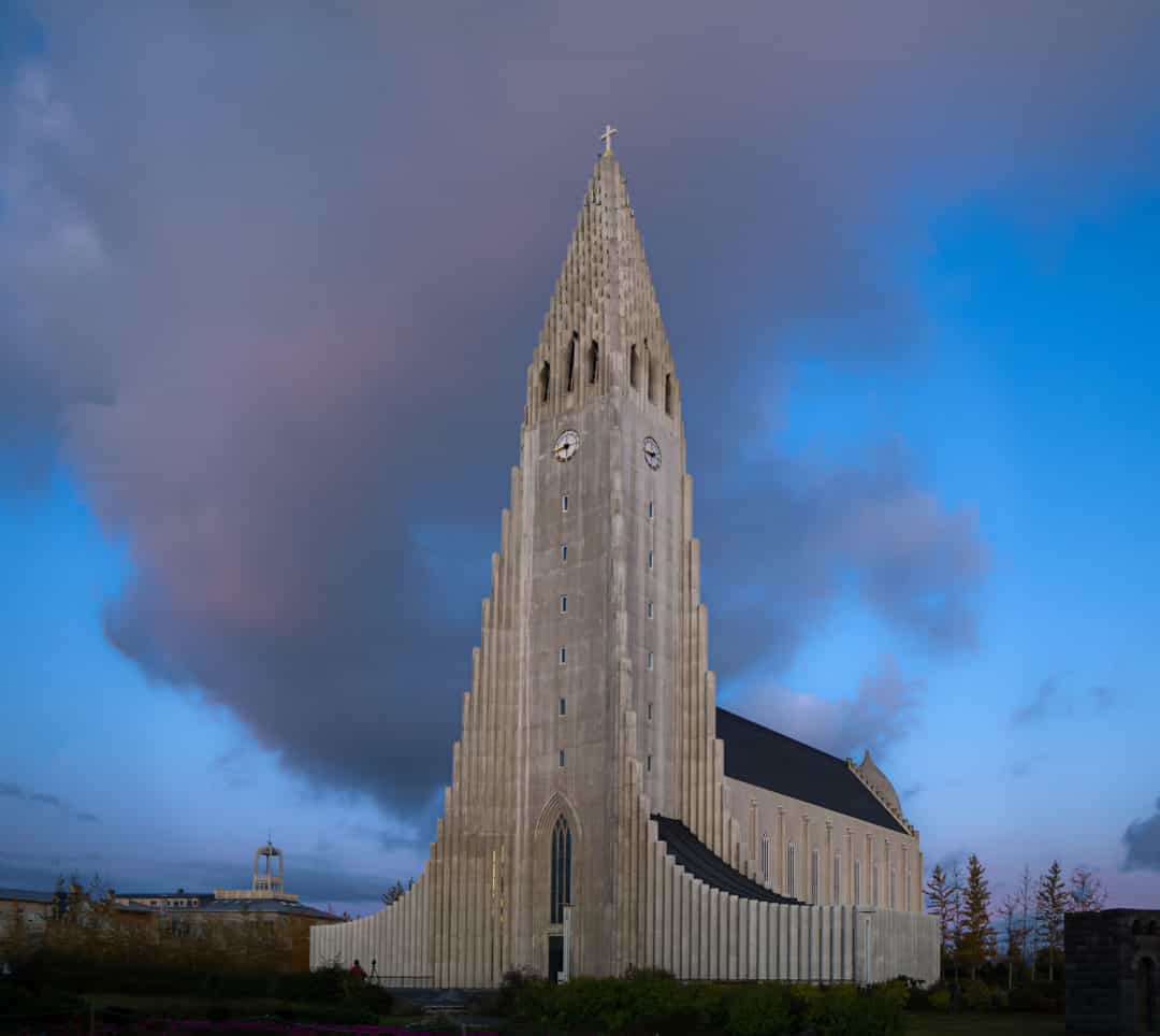 Breathtaking Icelandic landscapes__Hallgrimur Church with a pink sky