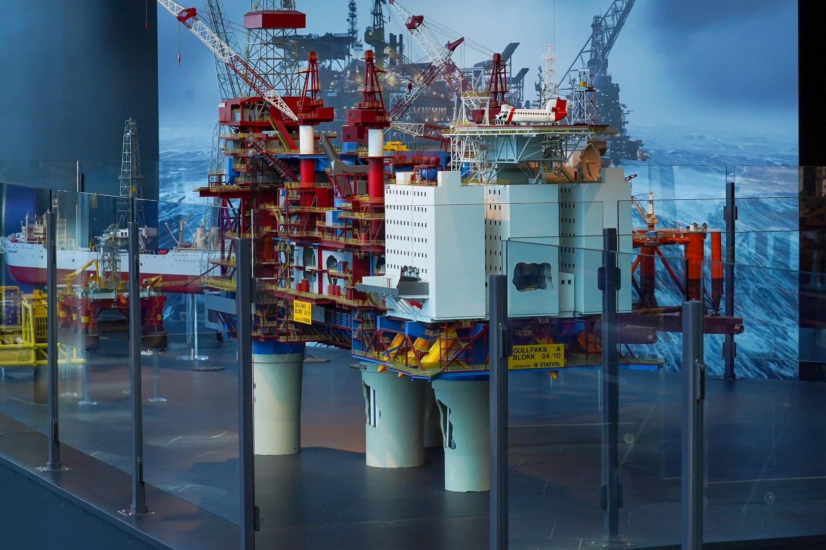 Stavanger-museum-oil rig model