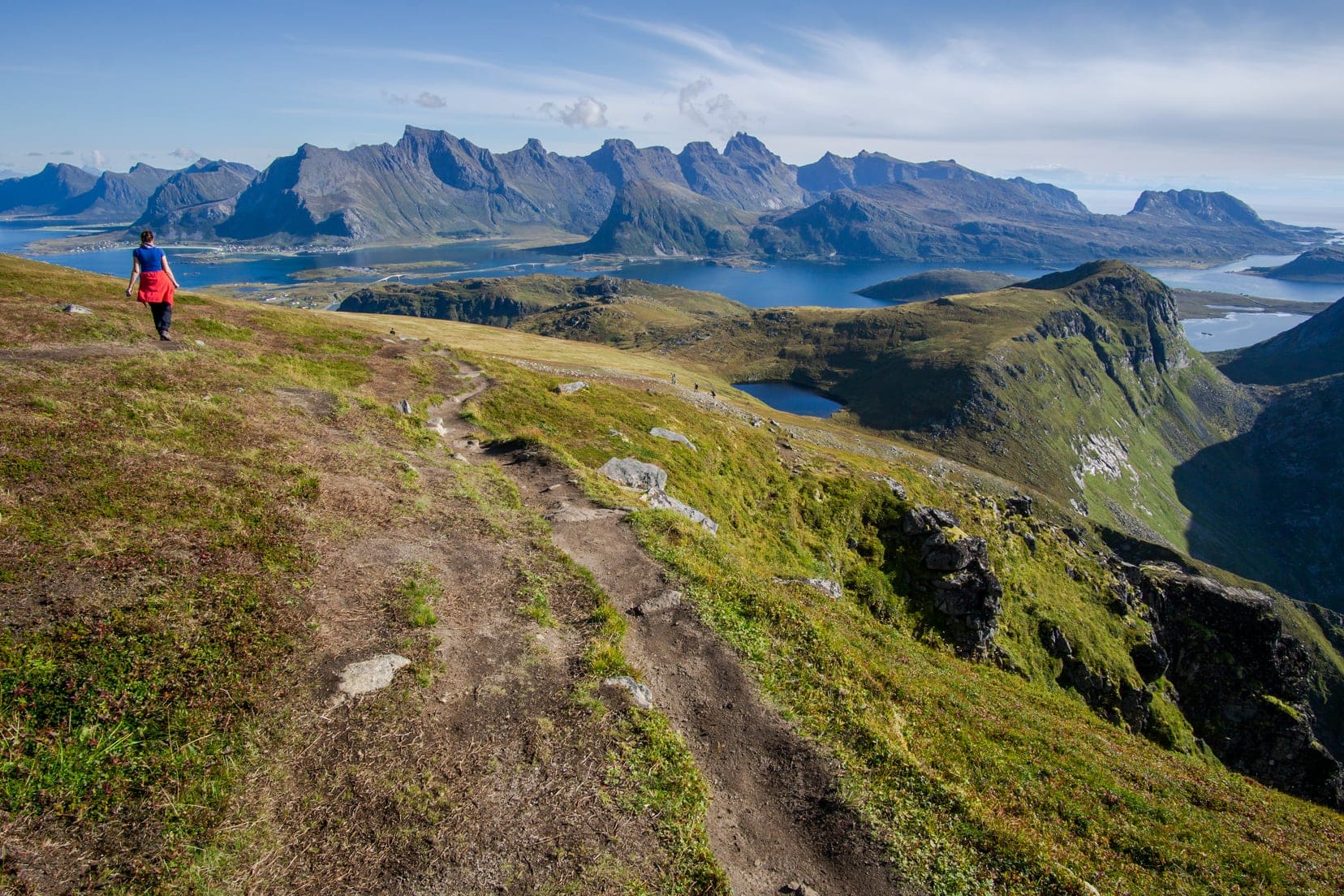 On-a-mountain-looking-at-mountains-receeding-into-the-distance