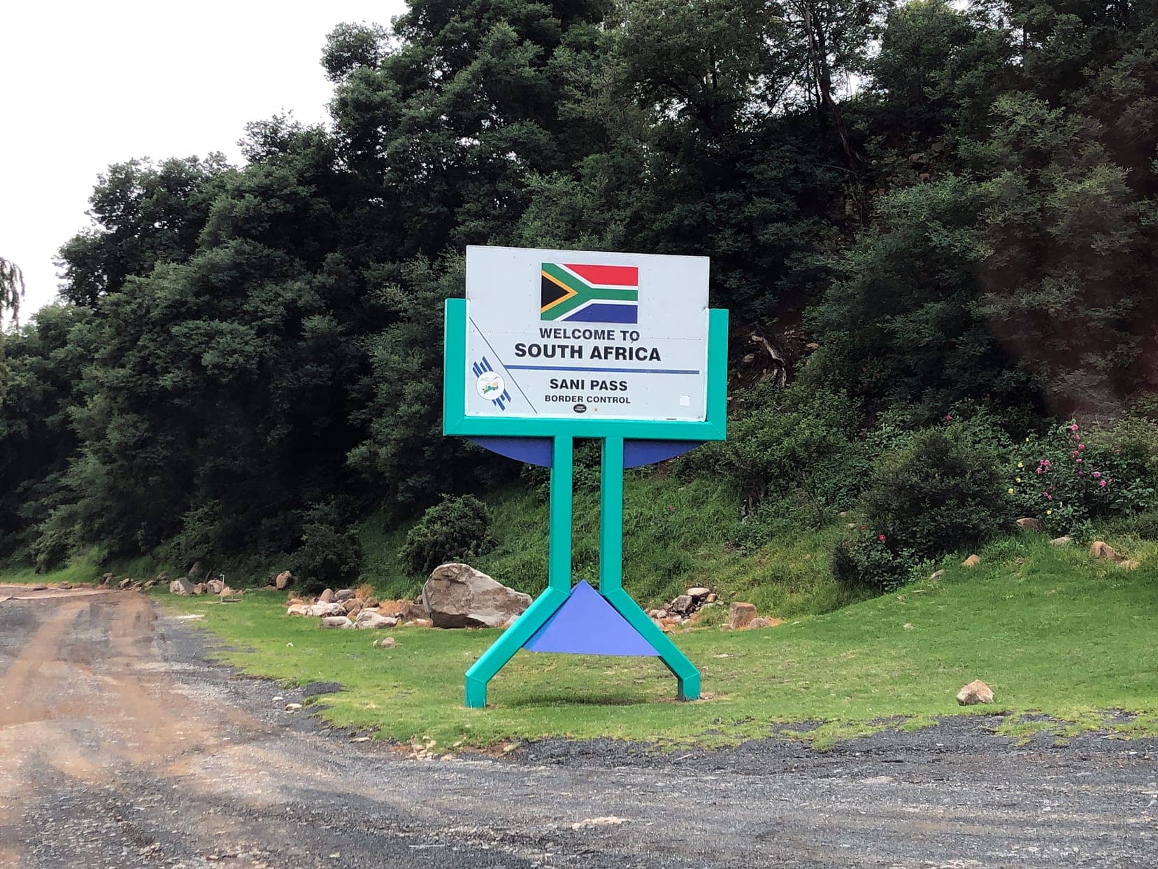 South-Africa-border-post