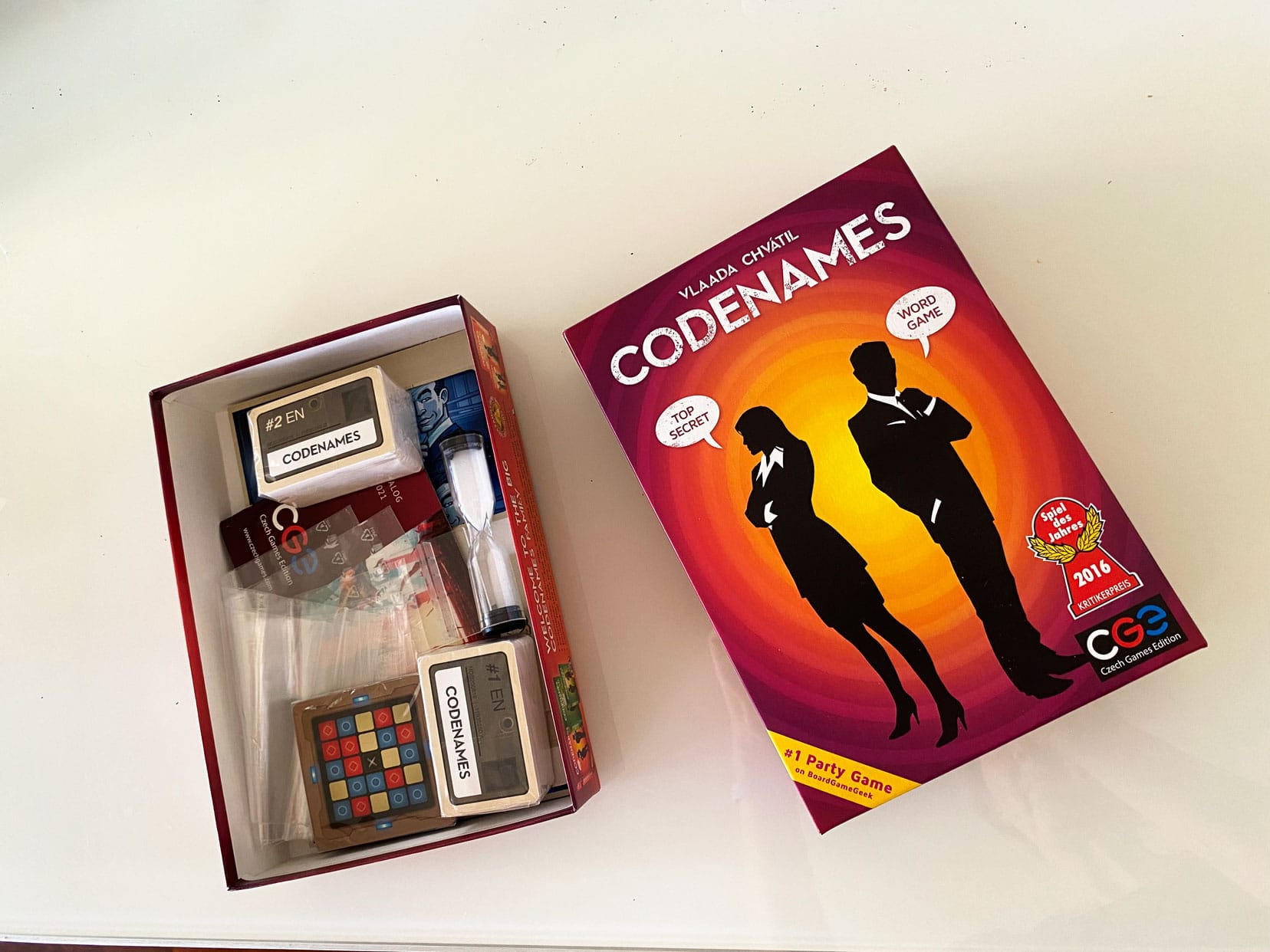 Travel game for adults - Codenames with red box 