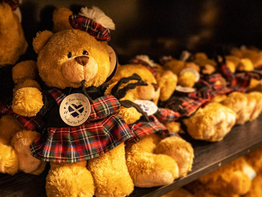 Teddies dressed in a tartan kilt and hat