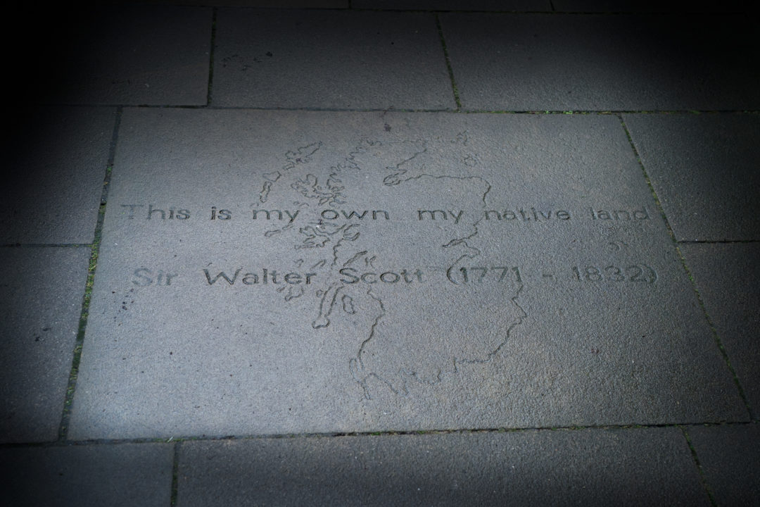 Sir-Walter-Scott-quote-on-pavement-Edinburgh