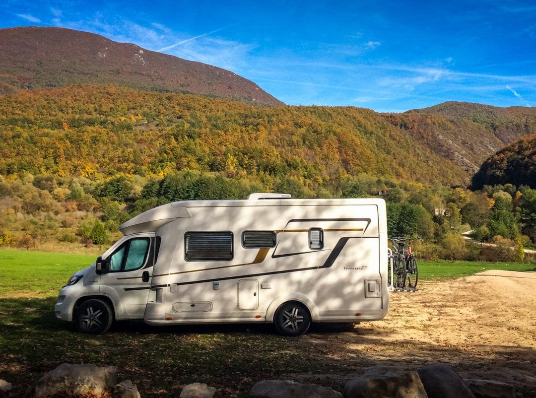 Motorhome-at-Una-National-Park