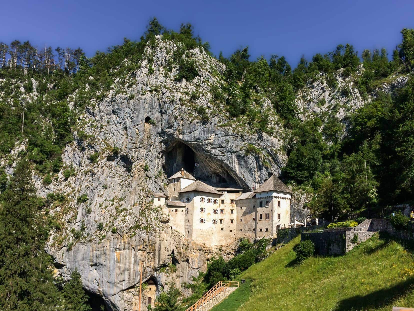 Predjama Castle