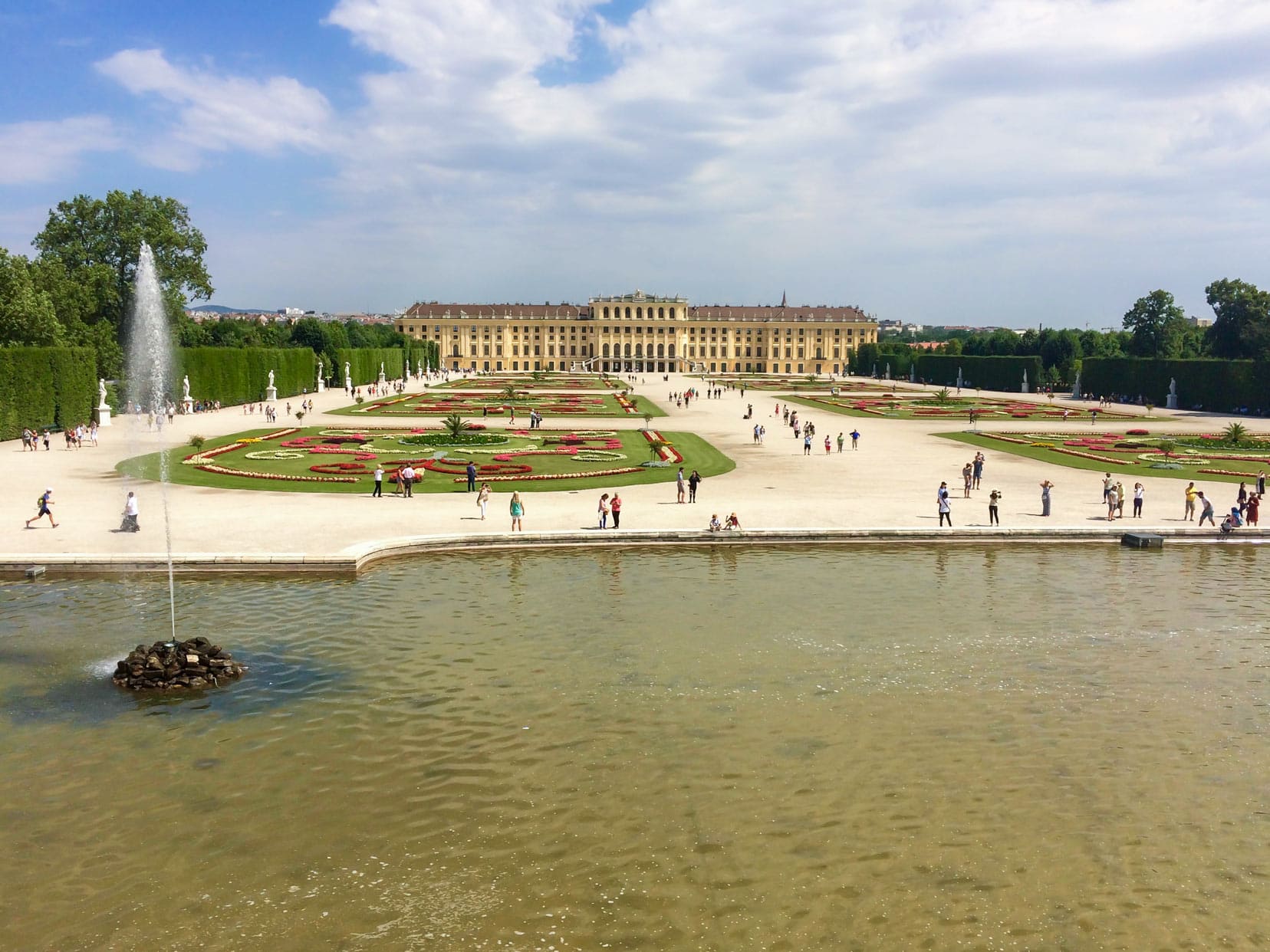 Schonbrunn-Palace-in-Vienna