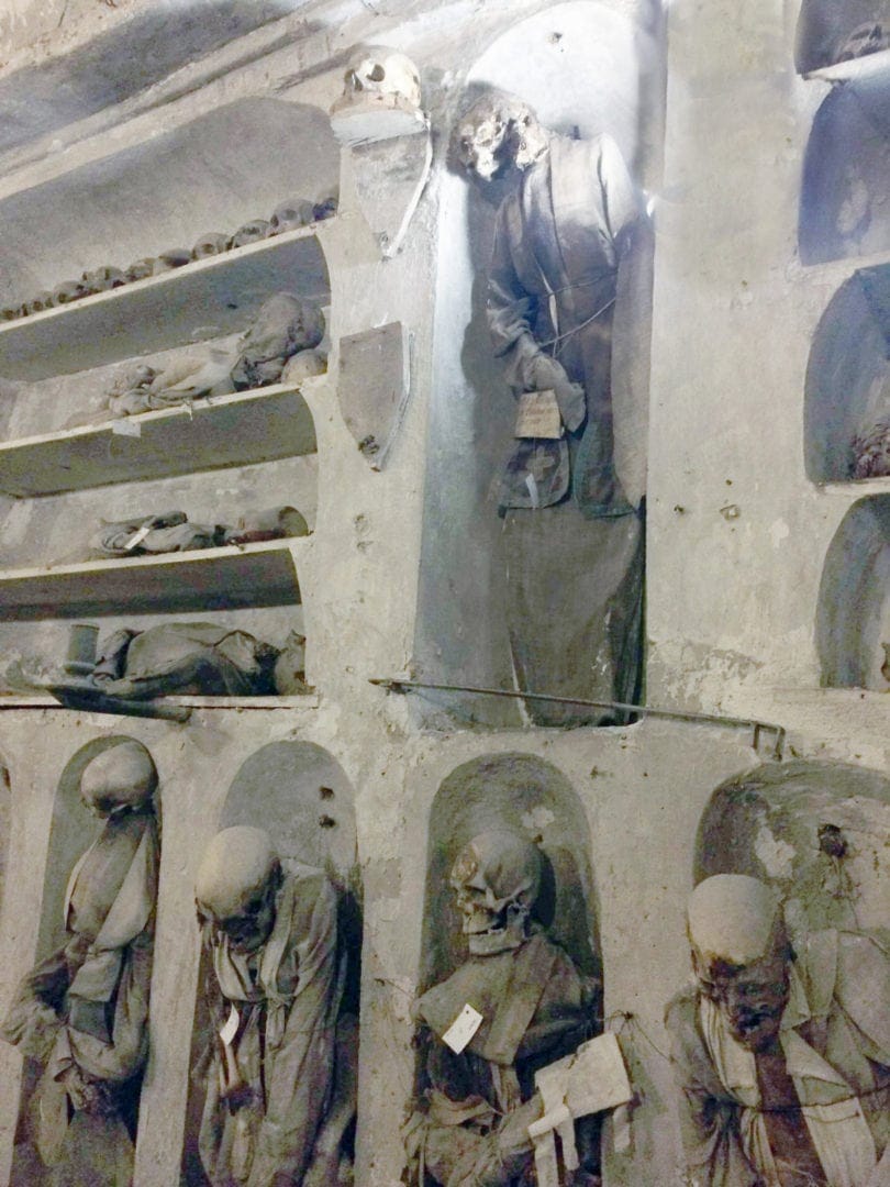 Palermo-Catacombs-bodies