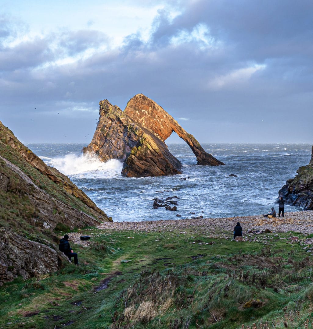 Bow-Fiddle-Rock viewed from the beach