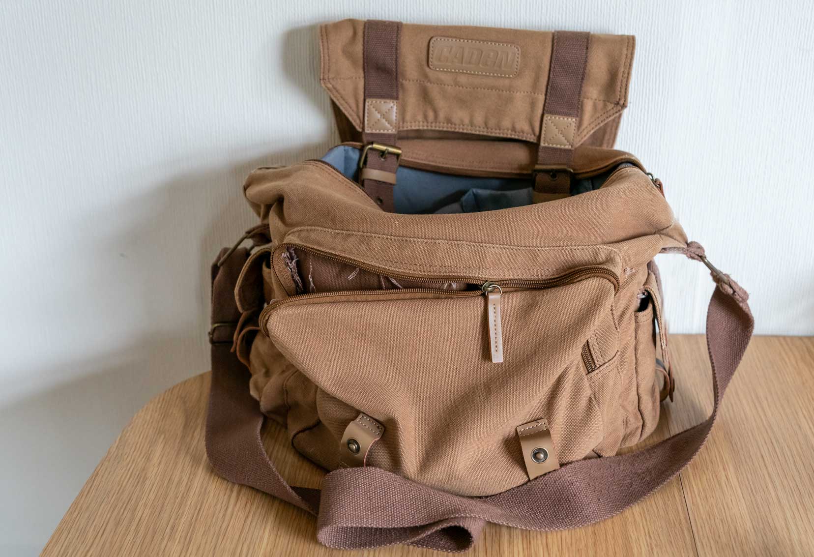 Shoulder messenger camera bag that I use for my road trip photography