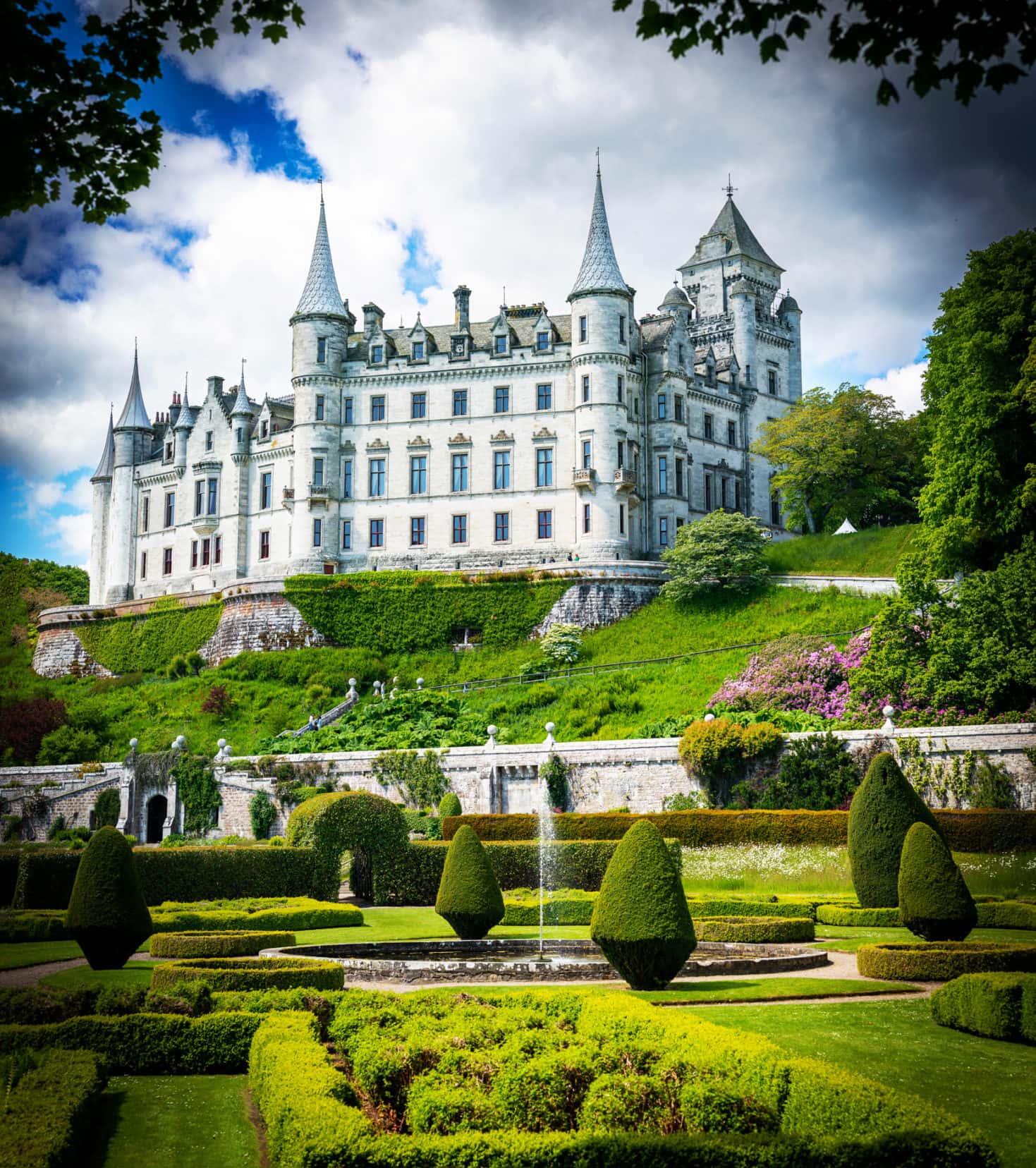 Scotland-castle-Dunrobin-Castle