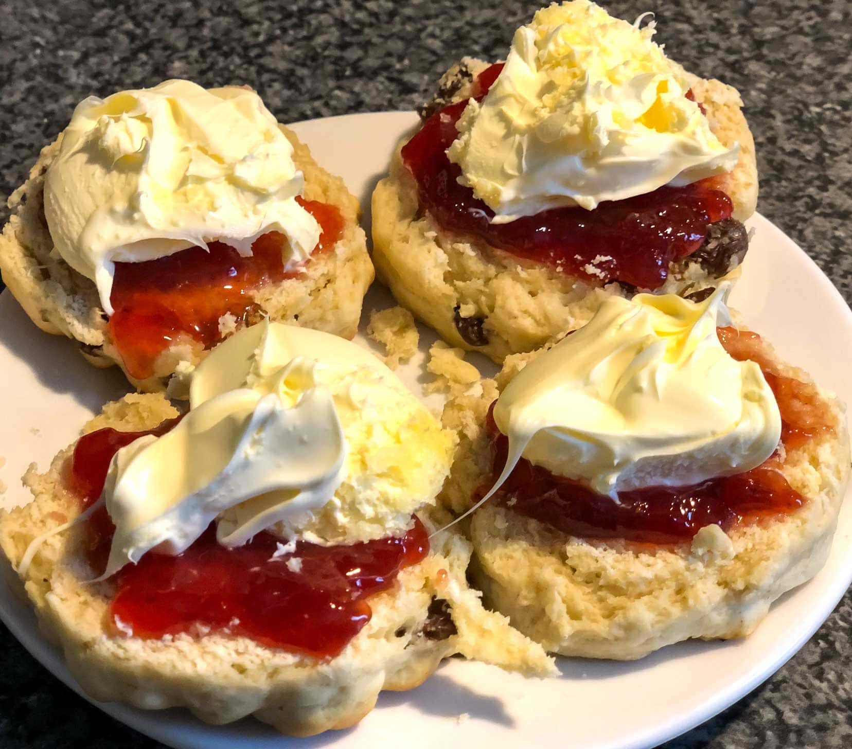 Things-to-do-in-Aberdeen_scones,-jam-and-cream