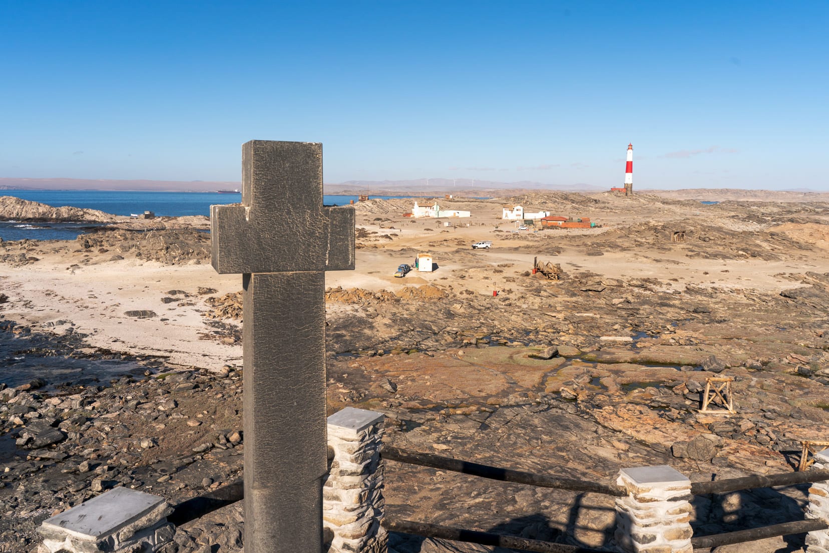 Diaz-point-cross-and-lighthouse