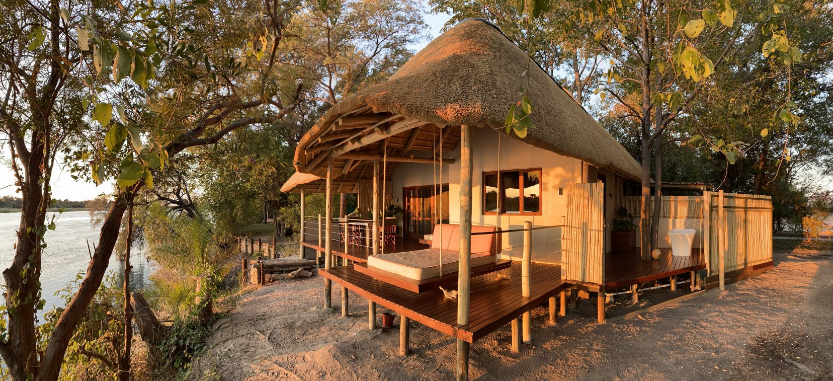 Lion Suite at Ndhovu Safari Lodge