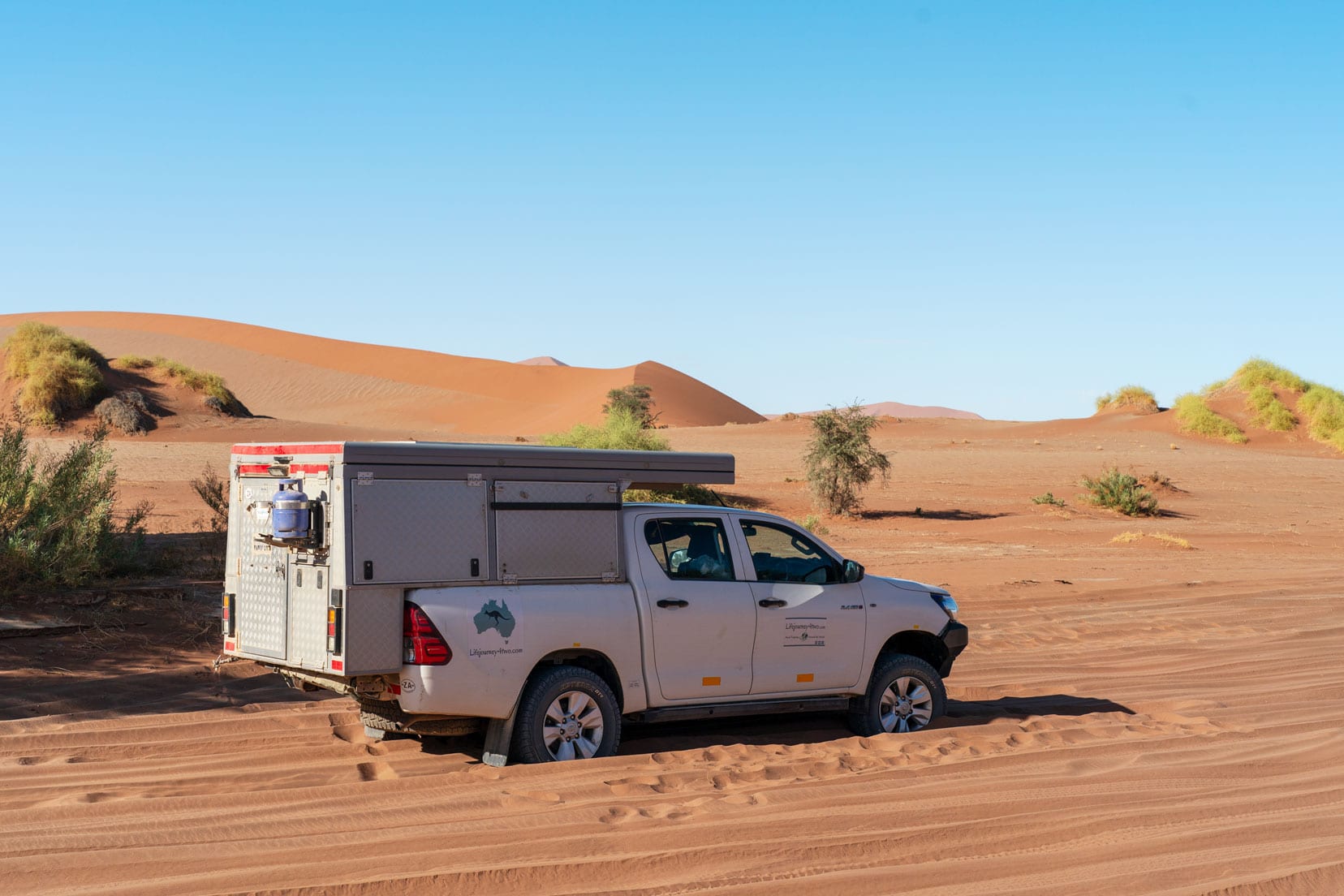 Our 4x4 hilux bogged in the sand on the way to deadvlei