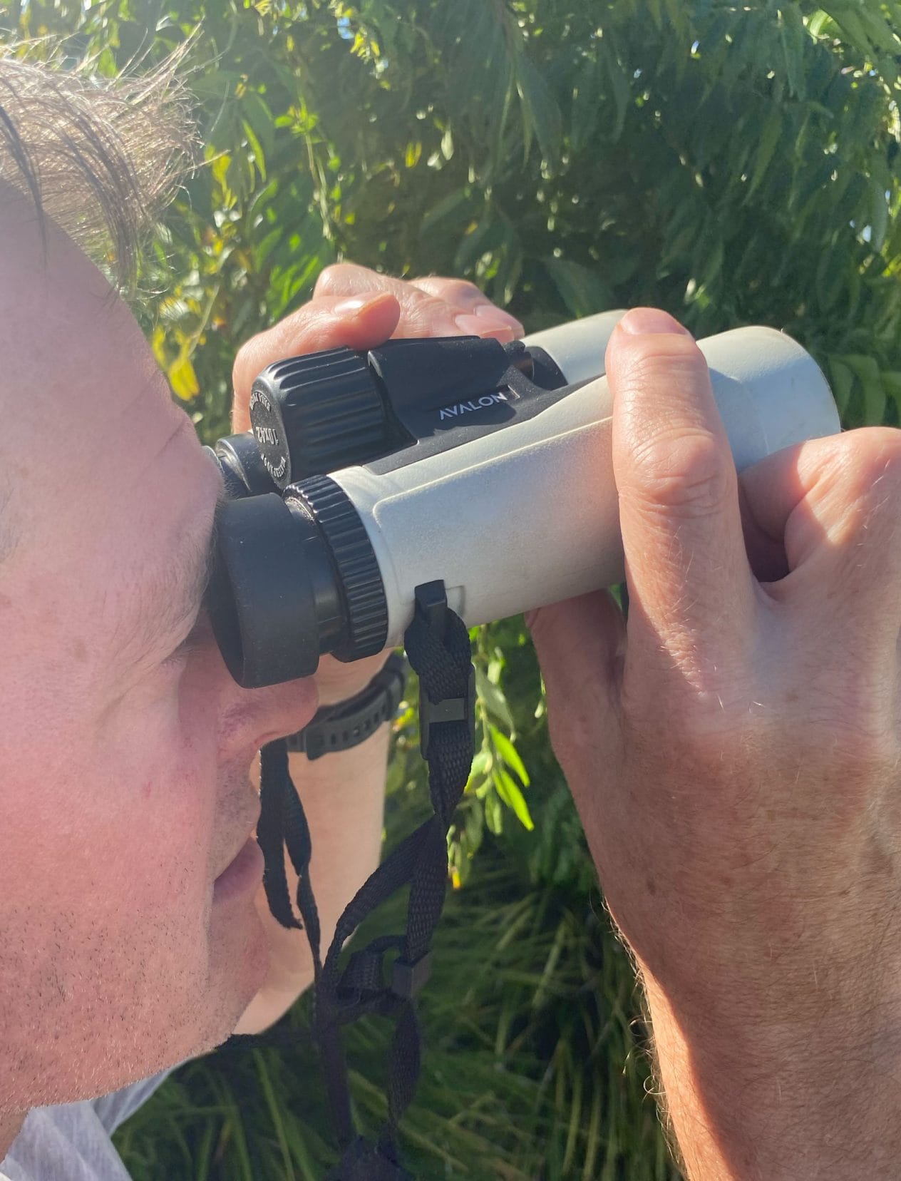 Lars using our Avalon Binoculars 