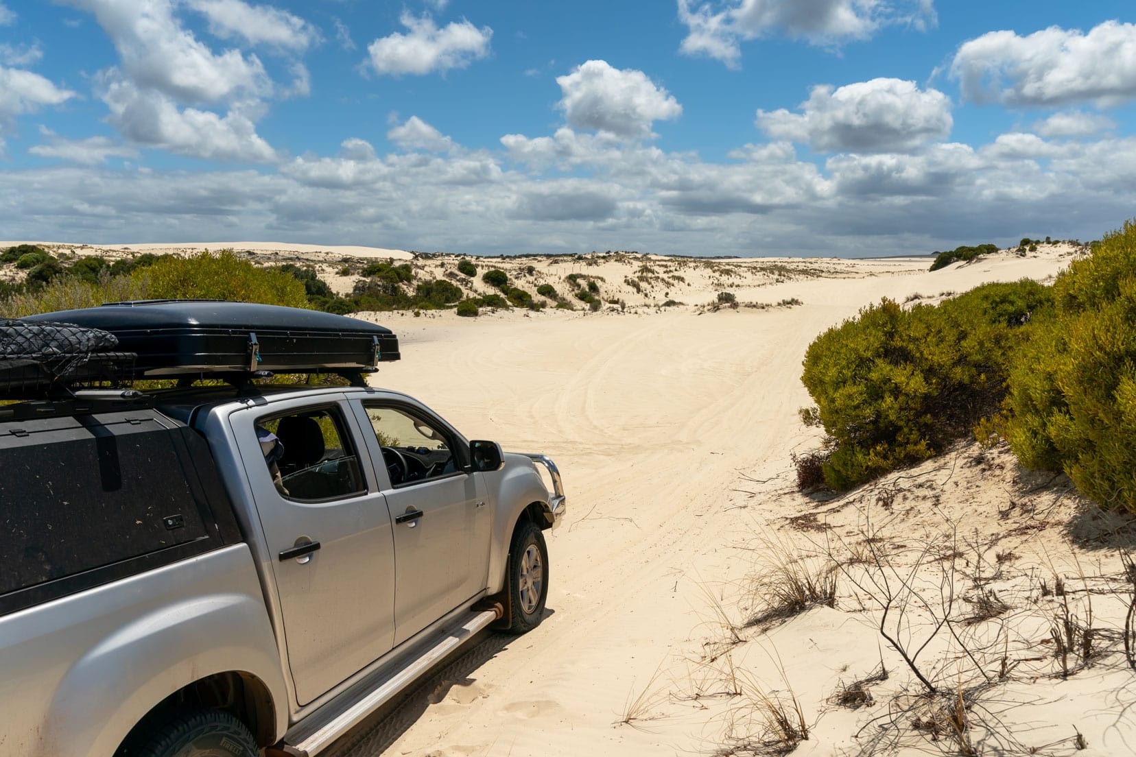 Driving-the-top-of-the-Yeagarup-Dunes